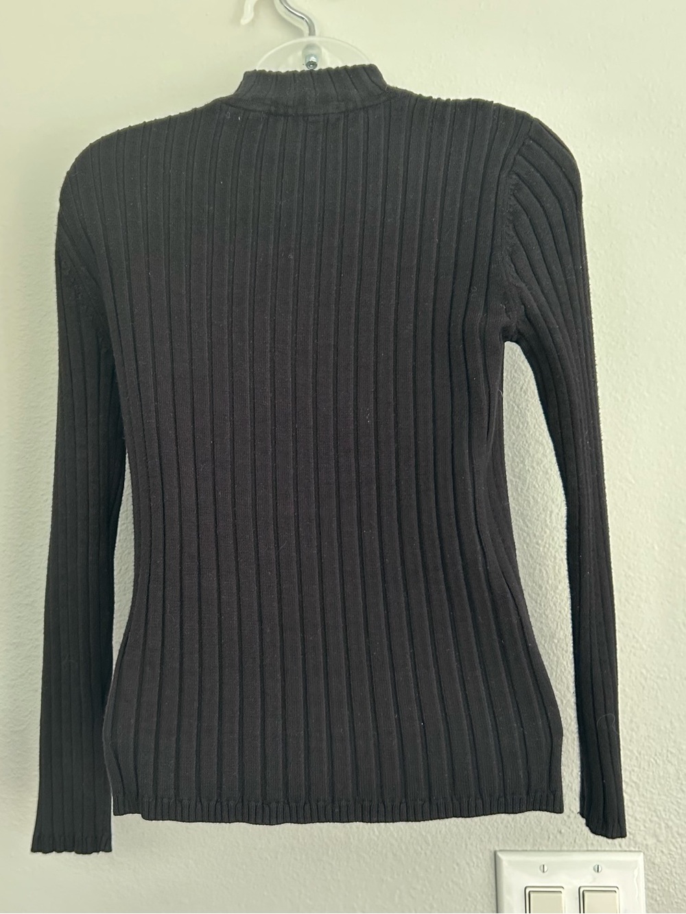 Ribbed Mock Neck Women's Sweater - Black large - Picture 6 of 7